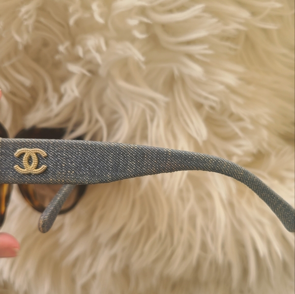 Authentic CHANEL Denim CC Sunglasses Havana- Great Condition - Picture 10 of 12